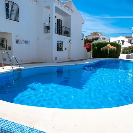 Pinos 15 Menyber * Nerja